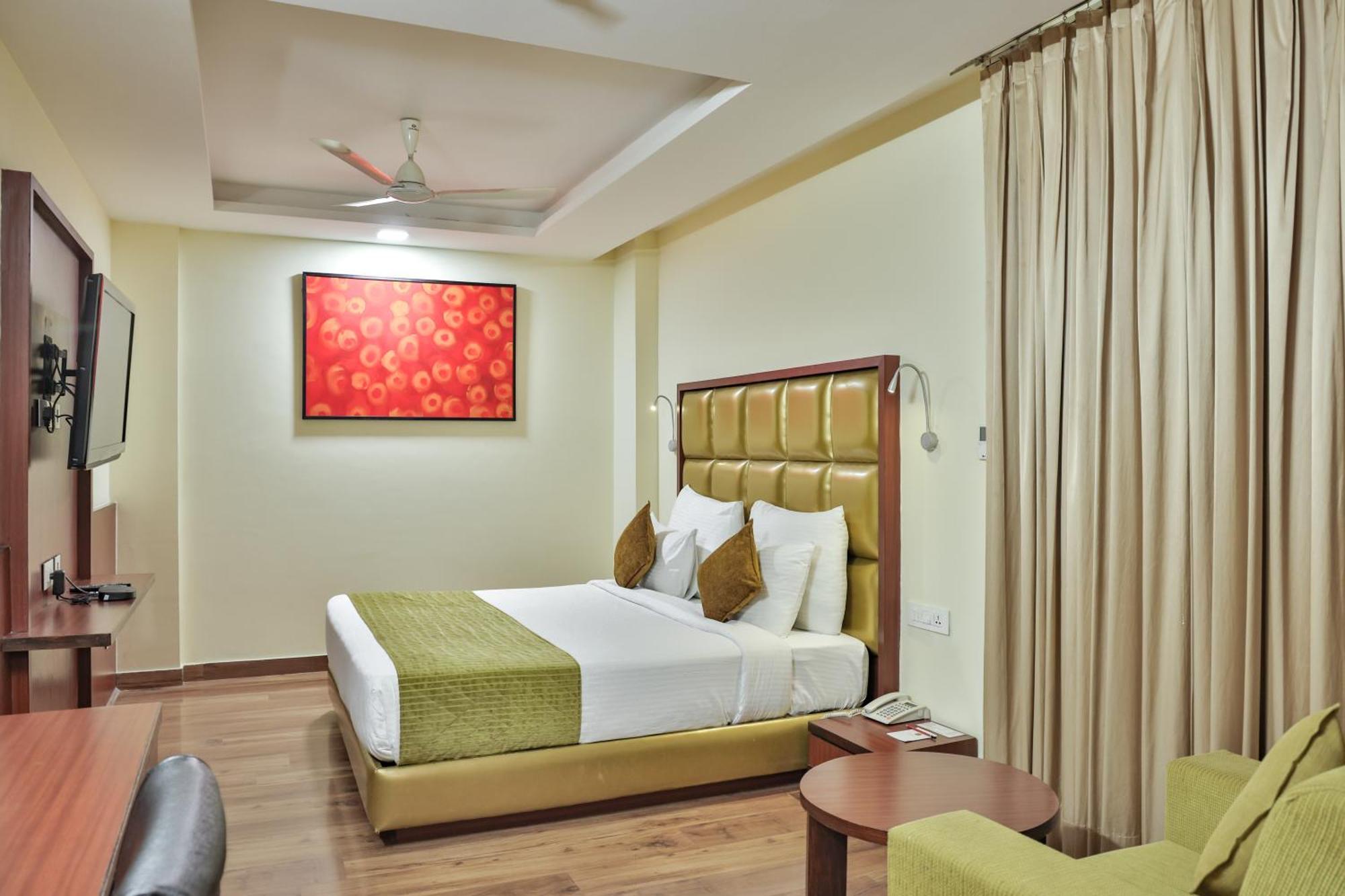 Hotel Cama Mohali Esterno foto