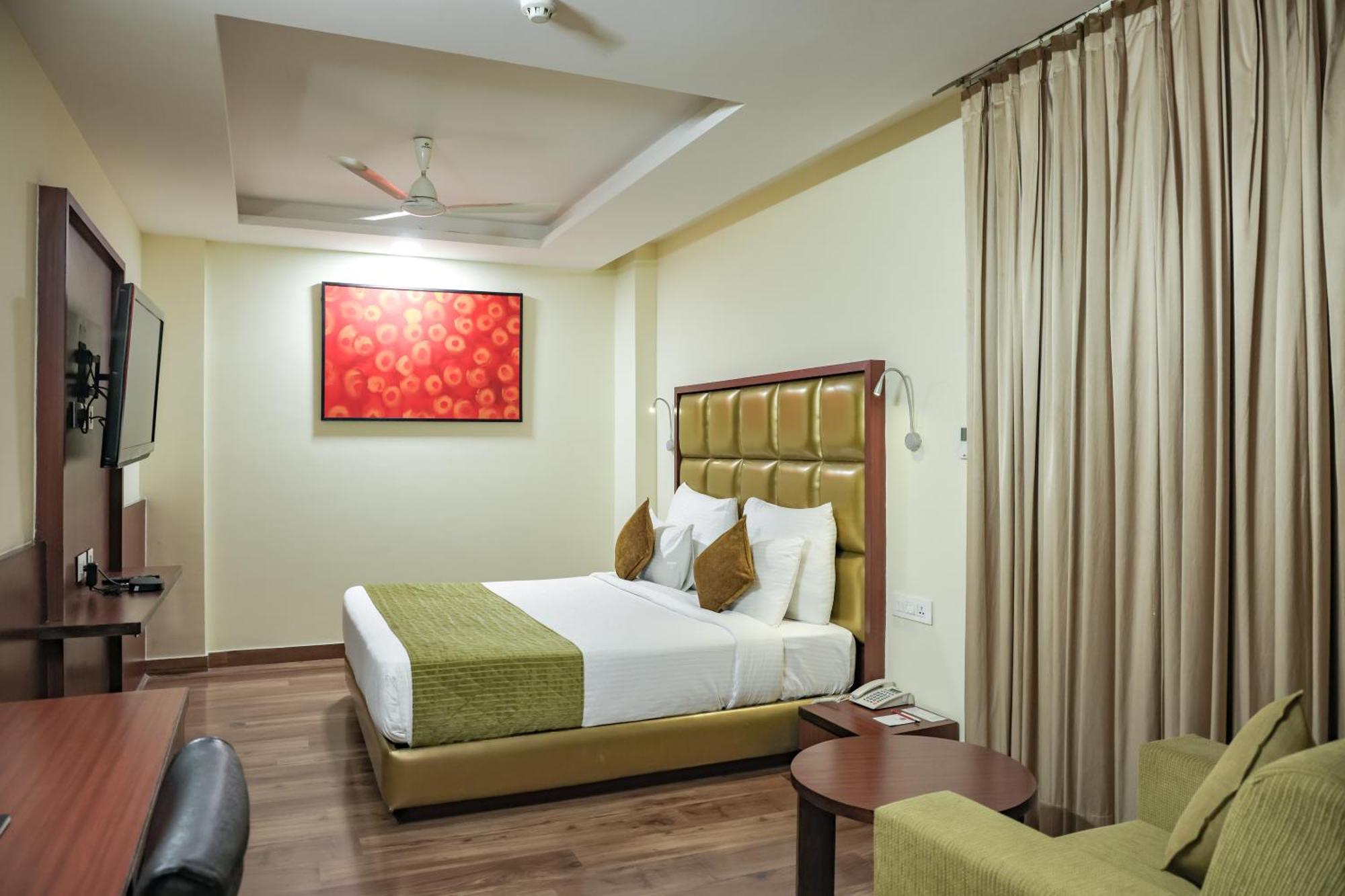 Hotel Cama Mohali Esterno foto