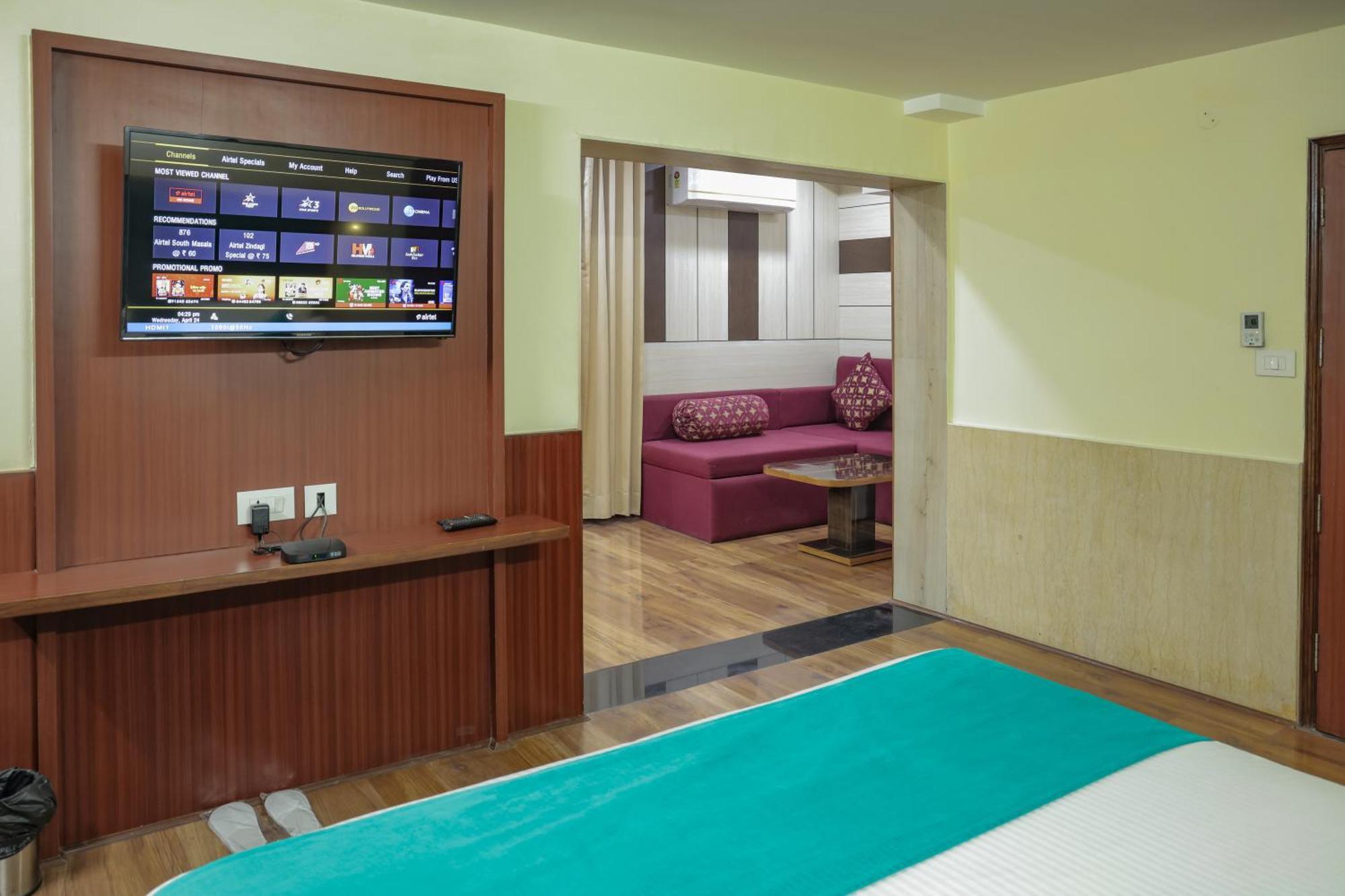 Hotel Cama Mohali Esterno foto