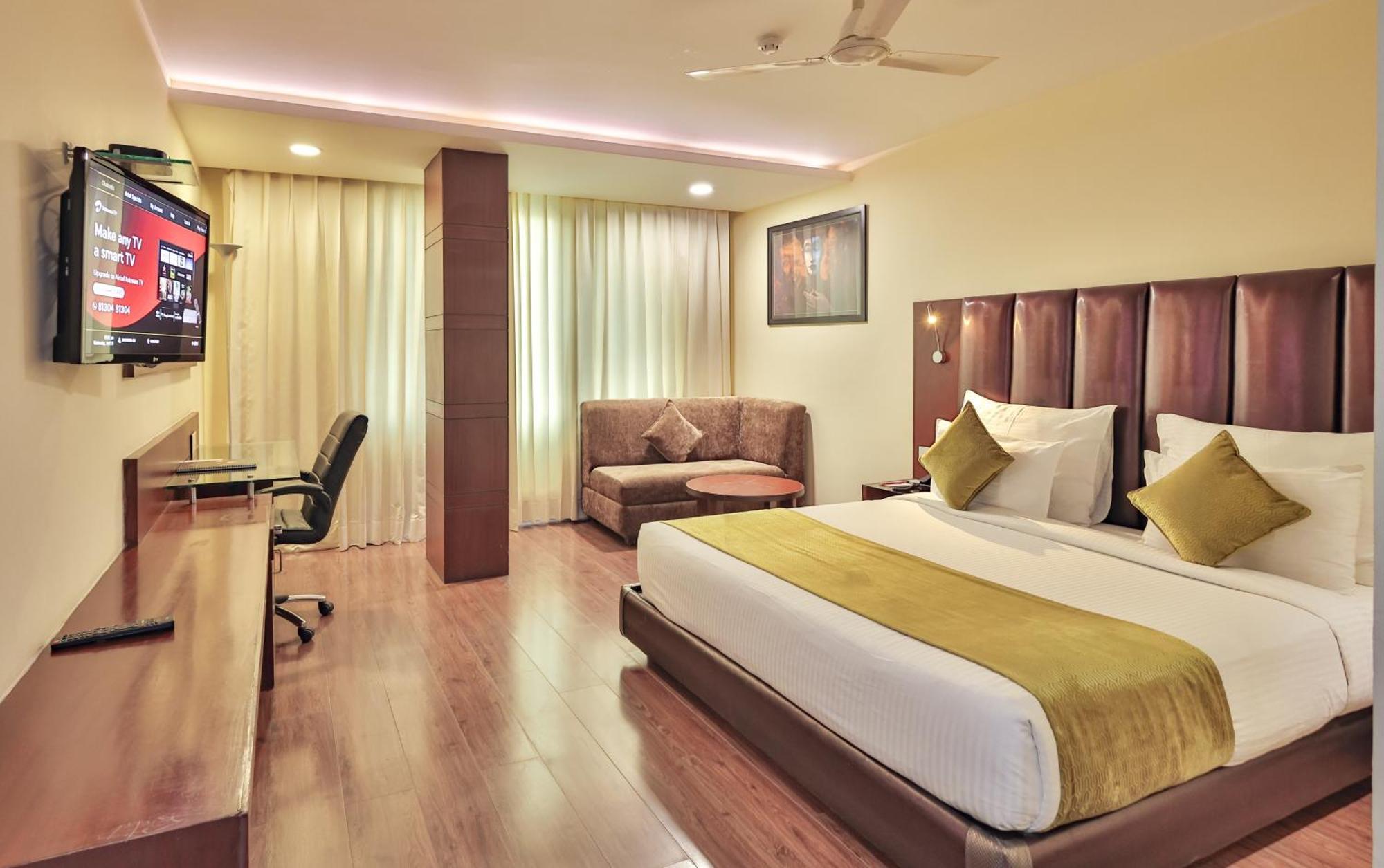 Hotel Cama Mohali Esterno foto