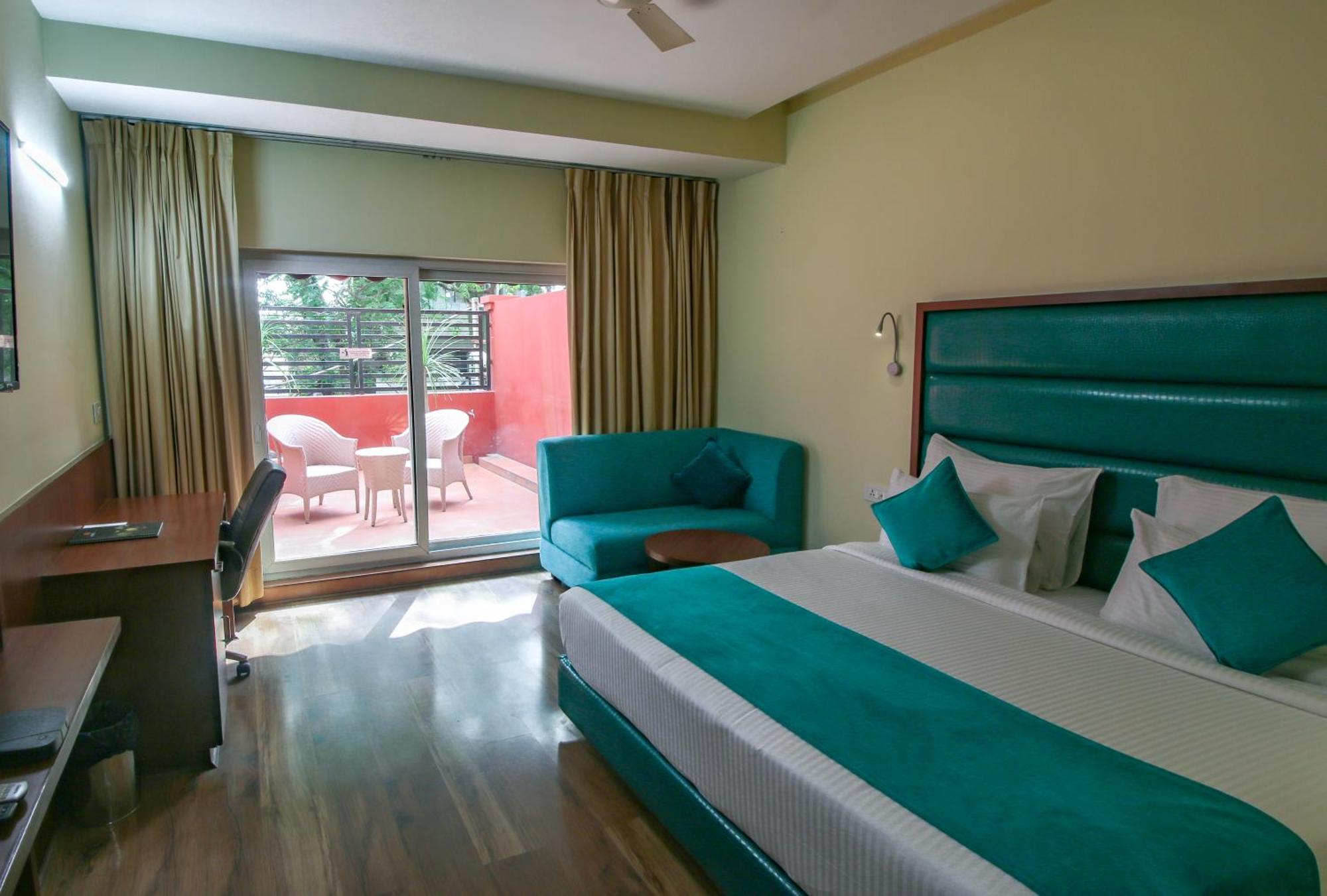 Hotel Cama Mohali Esterno foto