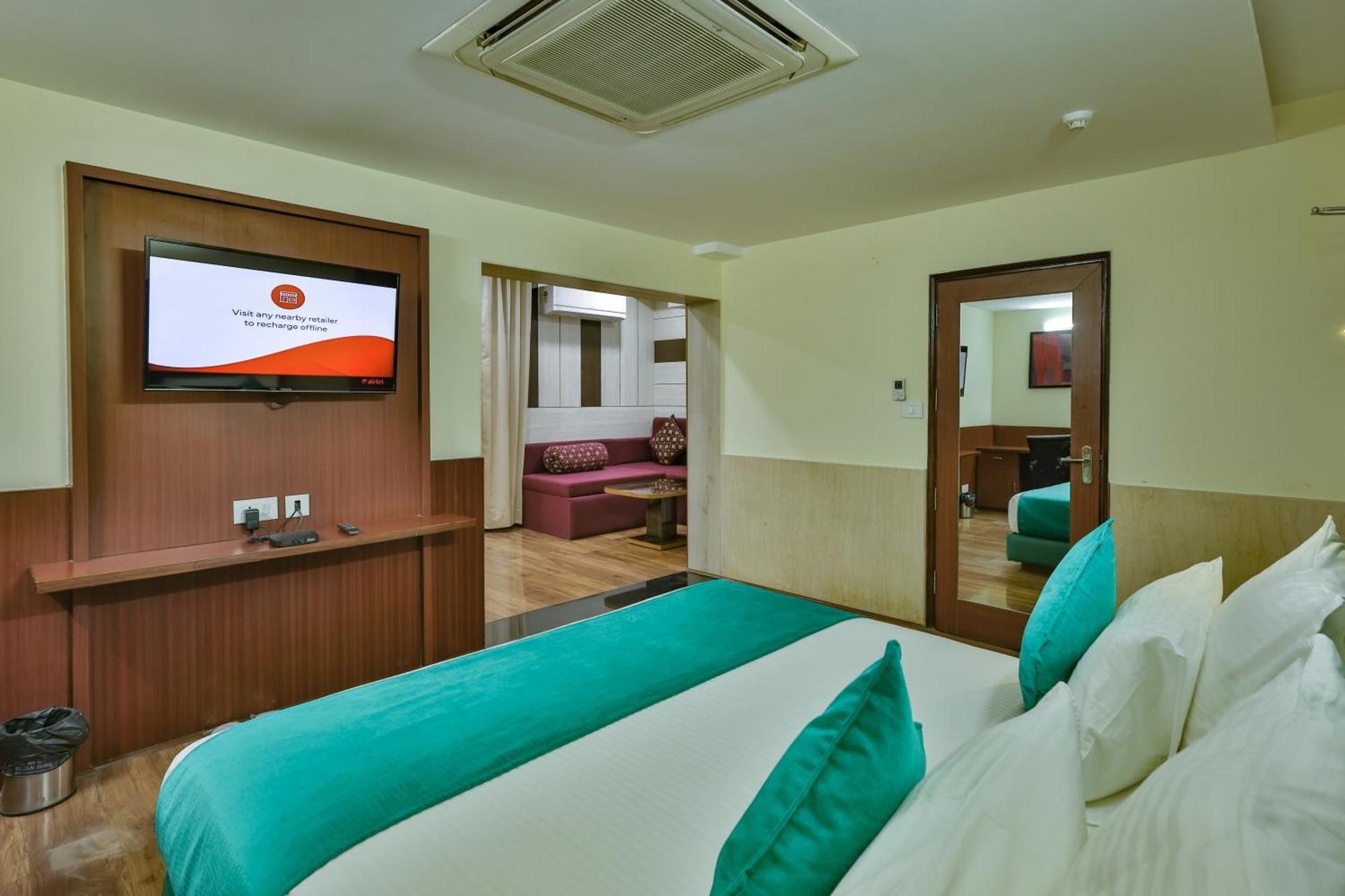 Hotel Cama Mohali Esterno foto